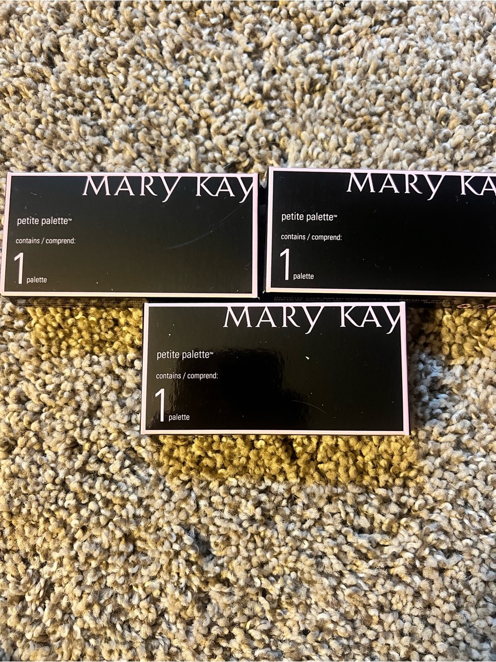 Mary Kay Petite Palette - Black Packaging with Pink Trim